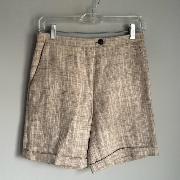 Carolina Herrera linen high waisted shorts 4 - Picture 2 of 10